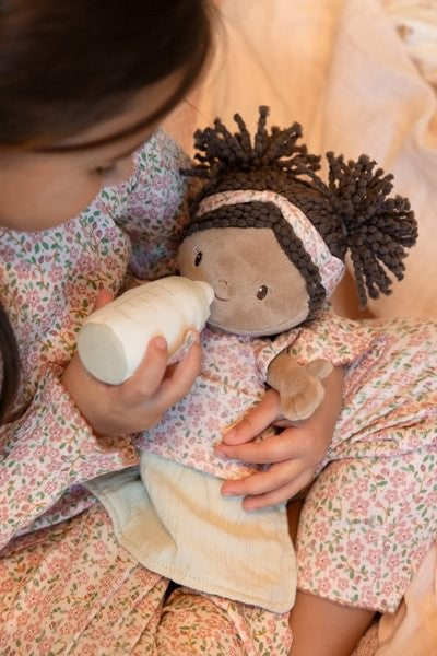 Bebé Muñeca Evie canastilla Little Dutch