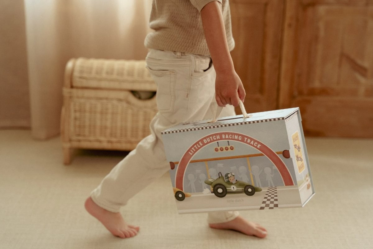 Caja de juego con Pista de Carreras FSC Little Dutch