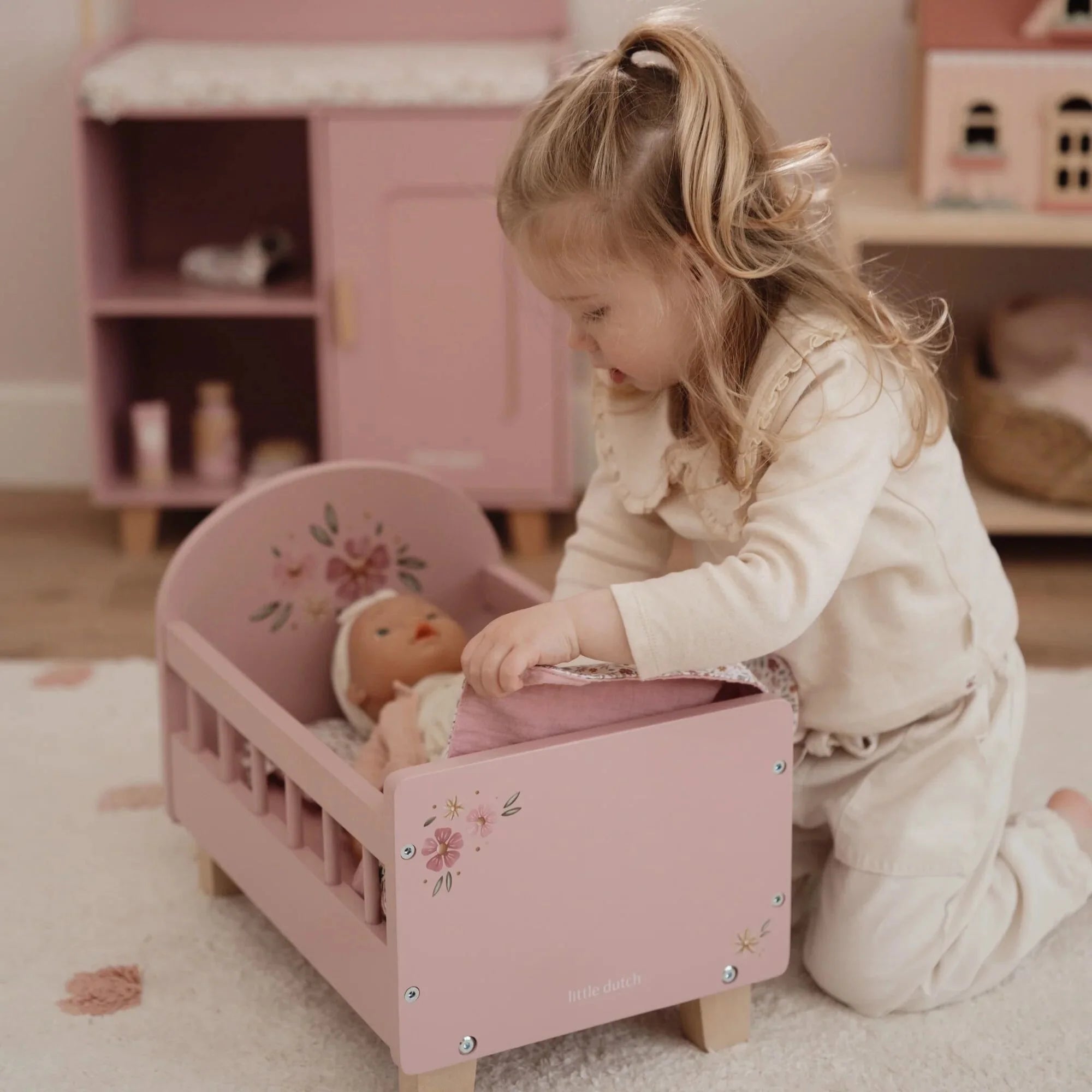 Cama para Muñeca FSC con textil de Little Dutch