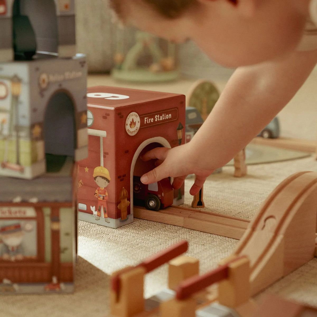 Torre encajable ciudad con coches Little Dutch