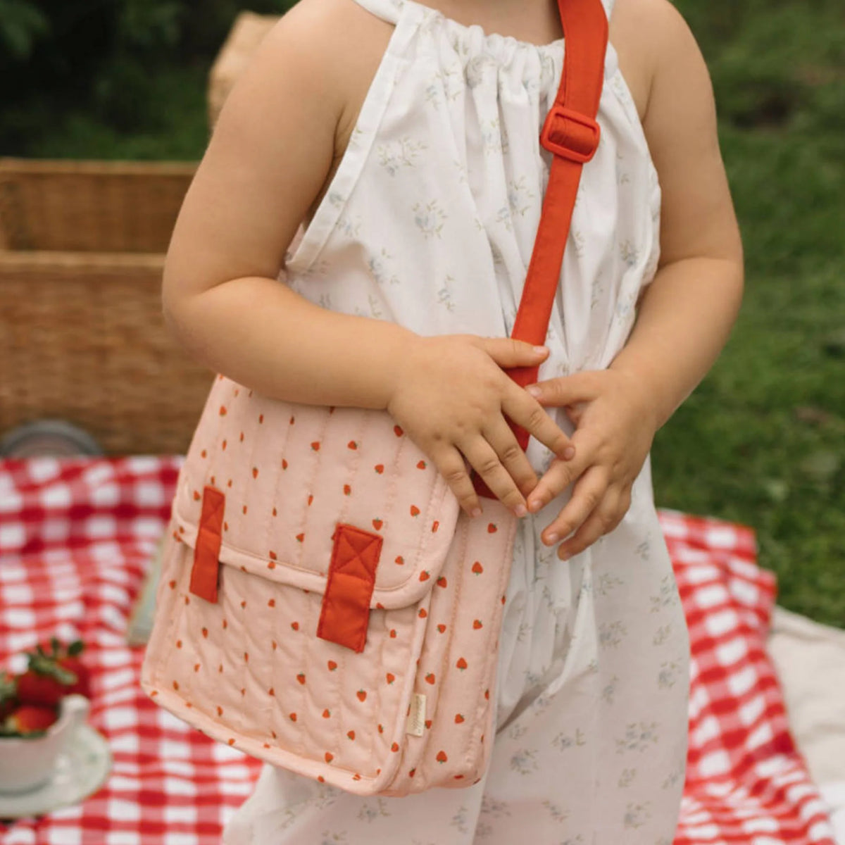 Conjunto bolso cambiador Strawberry Olli Ella