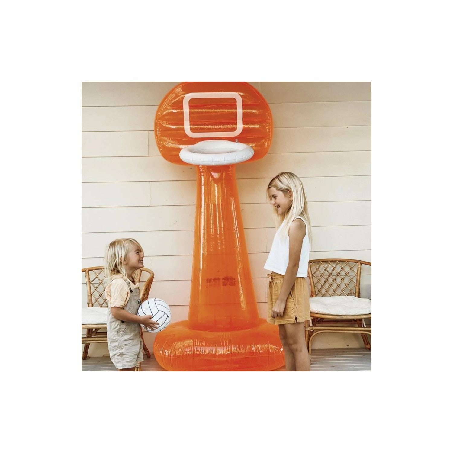 Hinchable Canasta Baloncesto Sunnylife