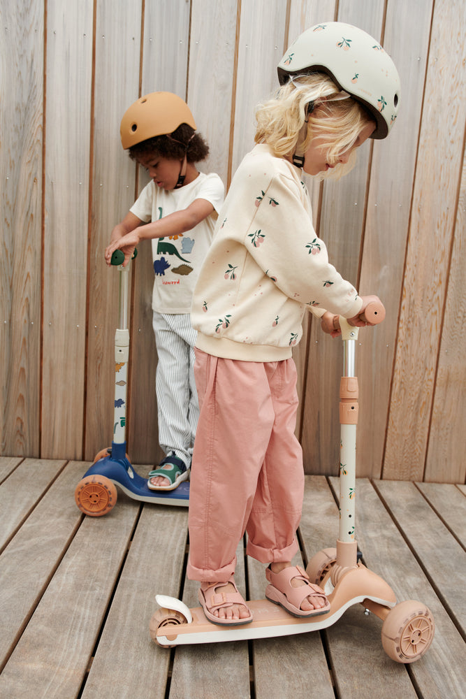 Casco infantil Hilary Peach Liewood