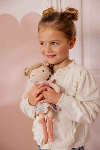 Rosa Muñeca blandita Mediana Little Dutch