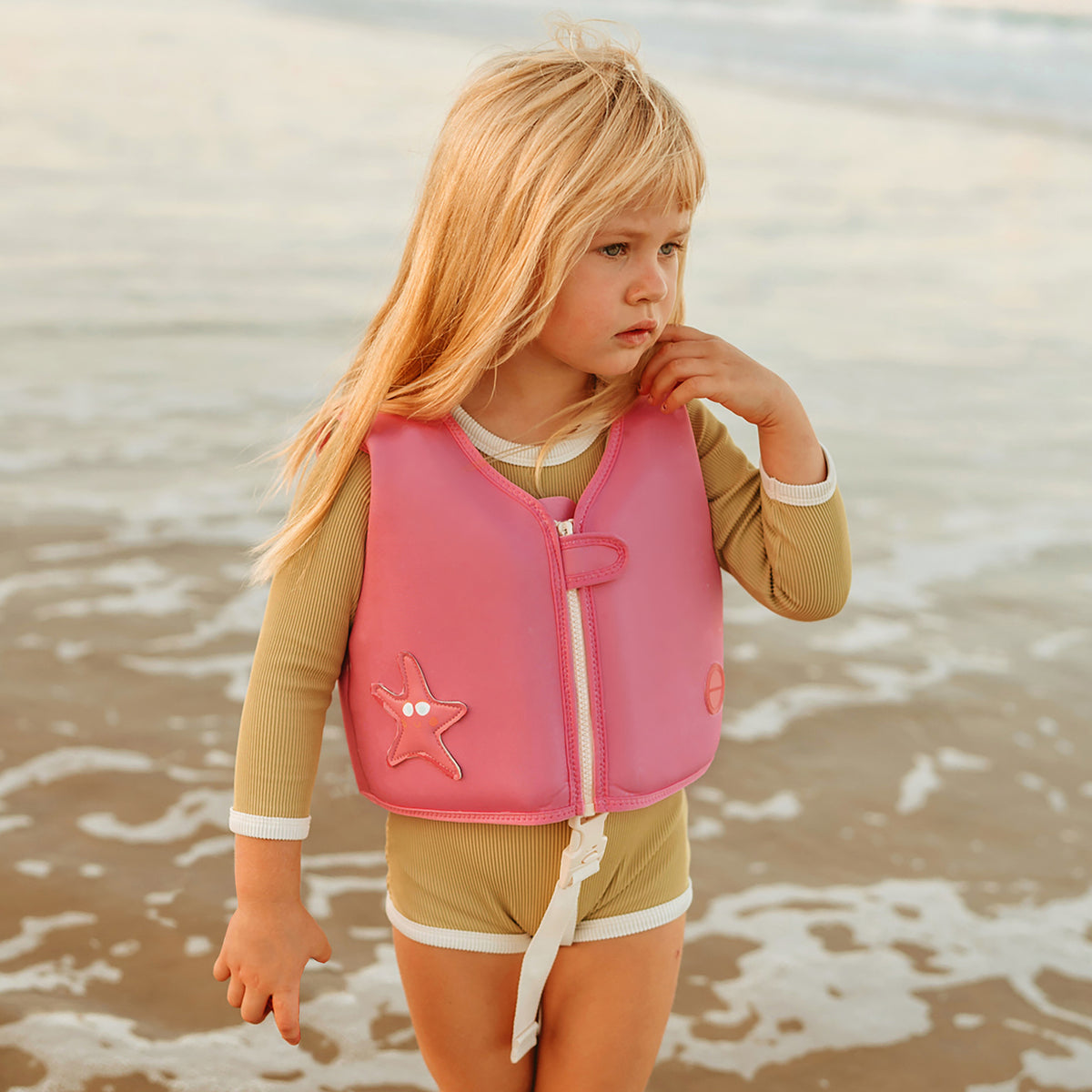 Chaleco flotador infantil Sunnylife Tesoro Rosa