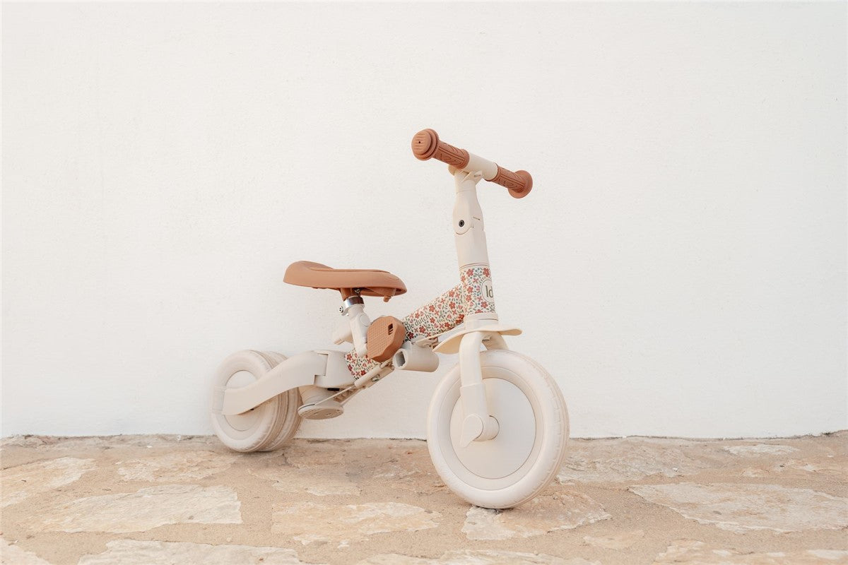 Triciclo infantil 4 en 1 con barra blanco flores Little dutch