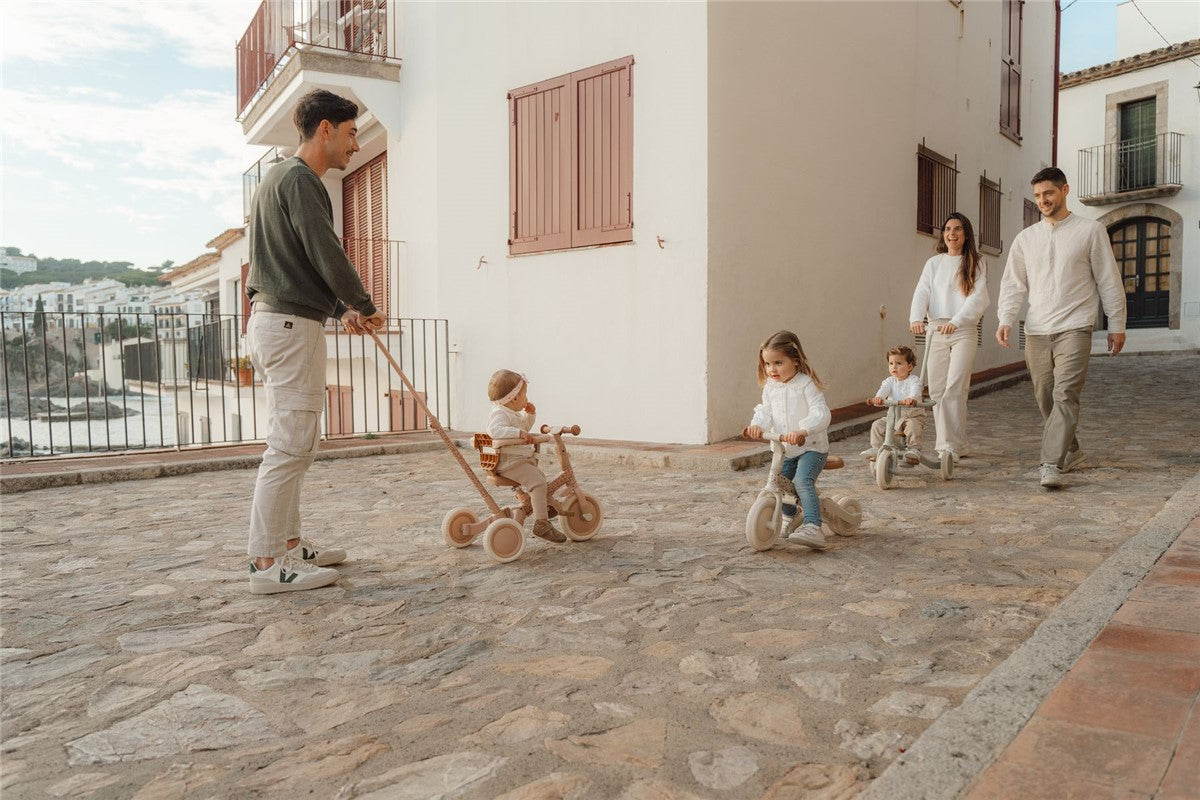 Triciclo infantil 4 en 1 con barra rosa flores Little dutch