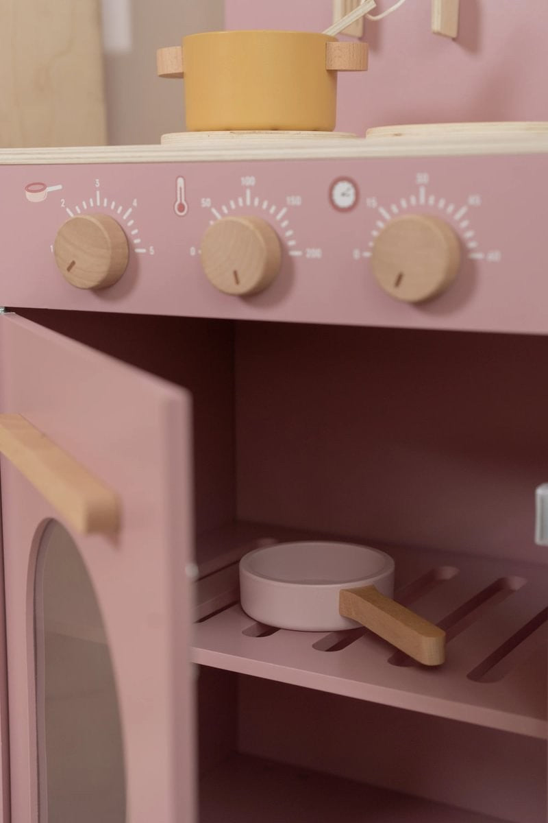 Cocinita rosa madera FSC con accesorios de Little Dutch