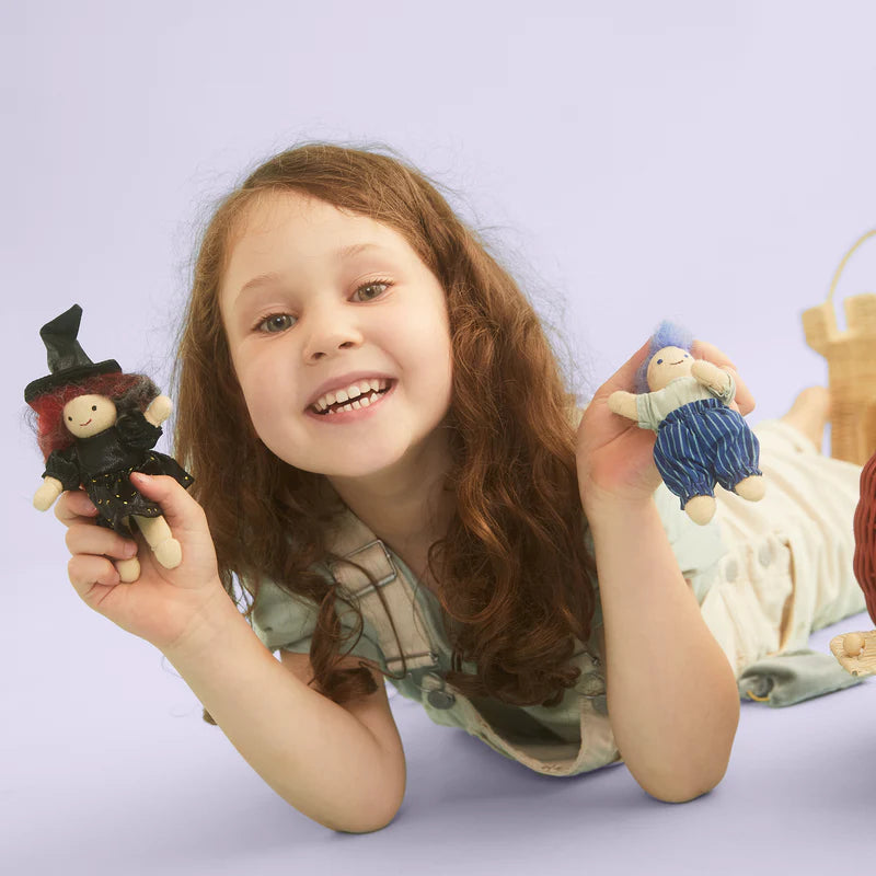 Holdie Wanda bruja Olli Ella