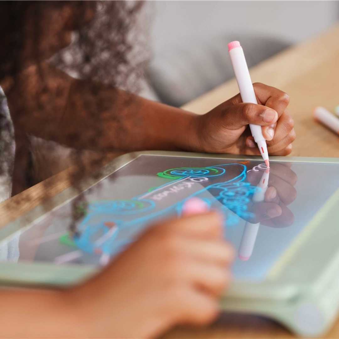 Tableta De Dibujo KIDYWOLF Kidydraw Pro - Luz LED Blanca, 3 Niveles, Batería Recargable, Kit De Aprendizaje, Rosa Y Portátil