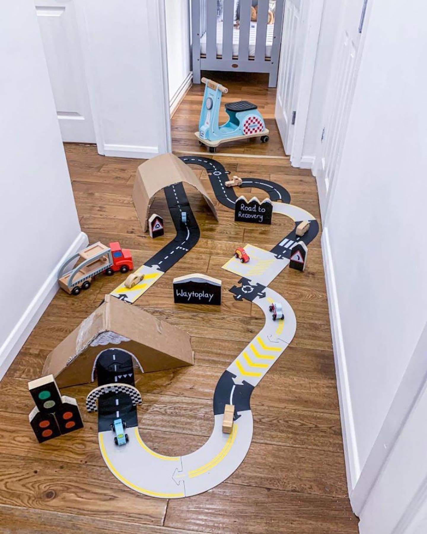 Road to Recovery Carretera cartón Waytoplay 8 piezas