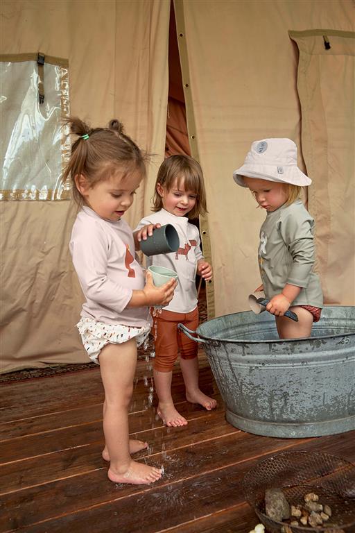 Bañador braguita pañal niña Strokes colores de Lassig