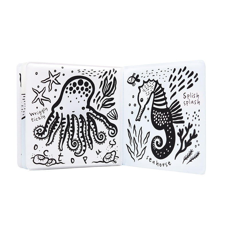 Libro para el baño para colorear de  Wee Gallery Océano