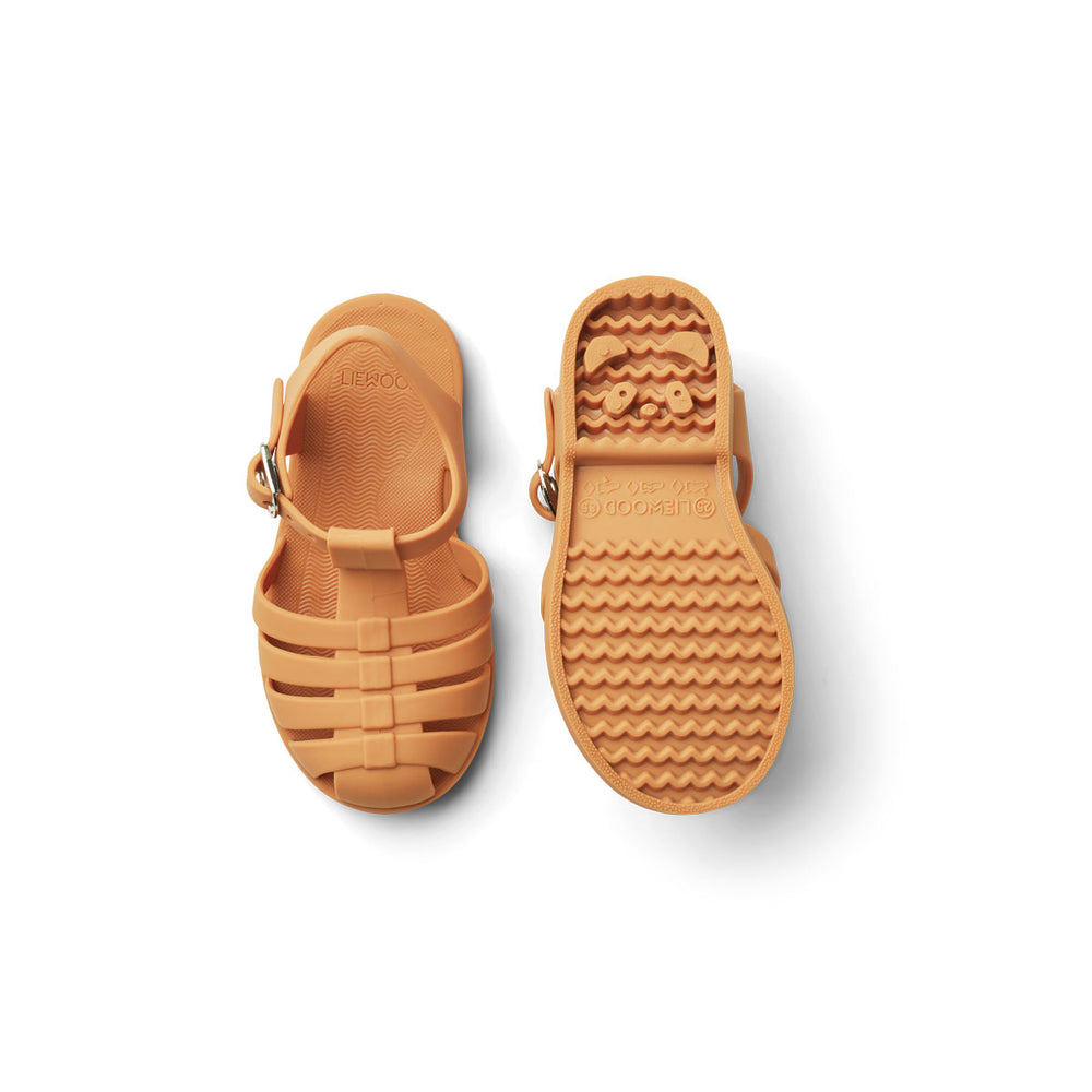 Sandalias Cangrejeras infantil Bre Almond de Liewood