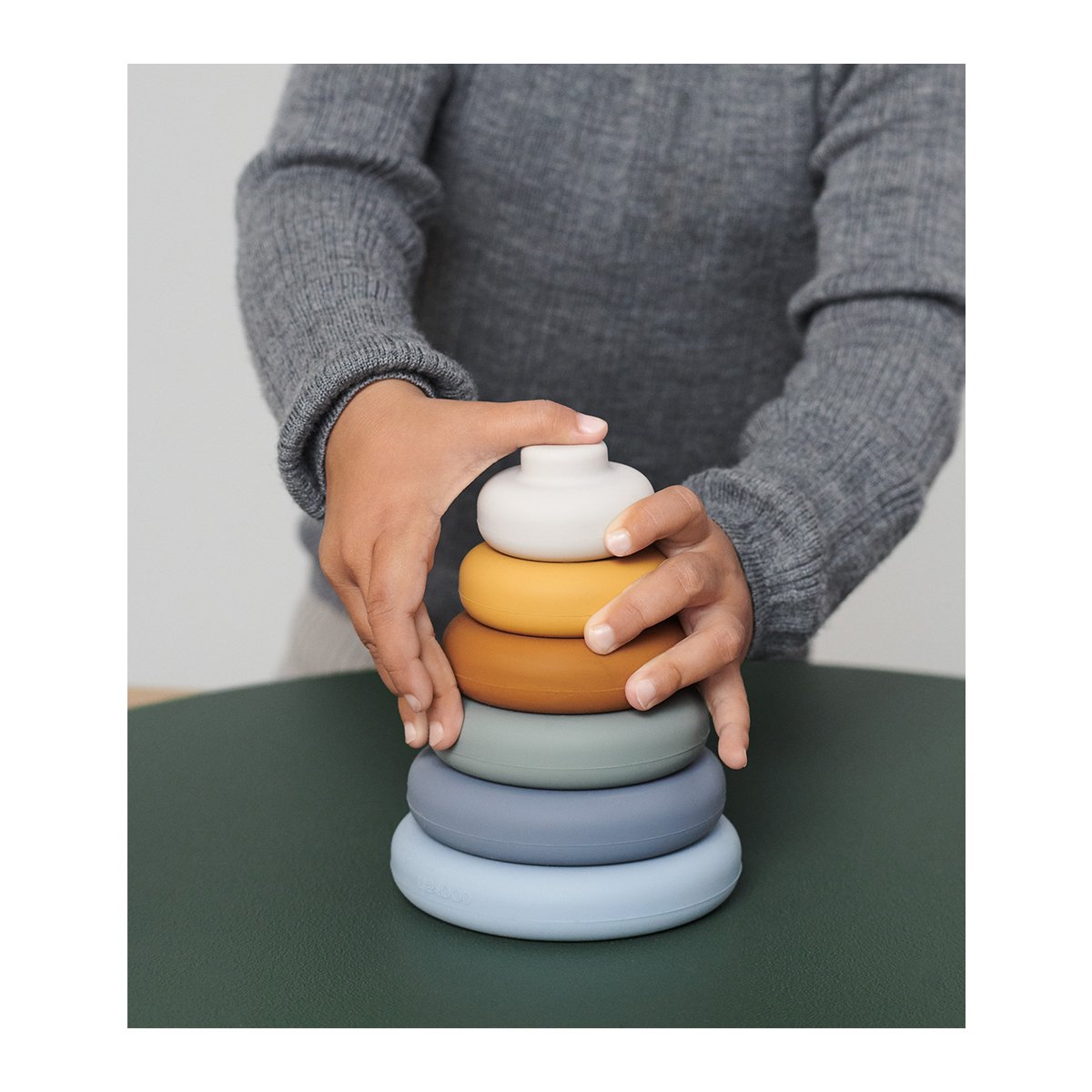 Torre apilable de silicona Dag Liewood