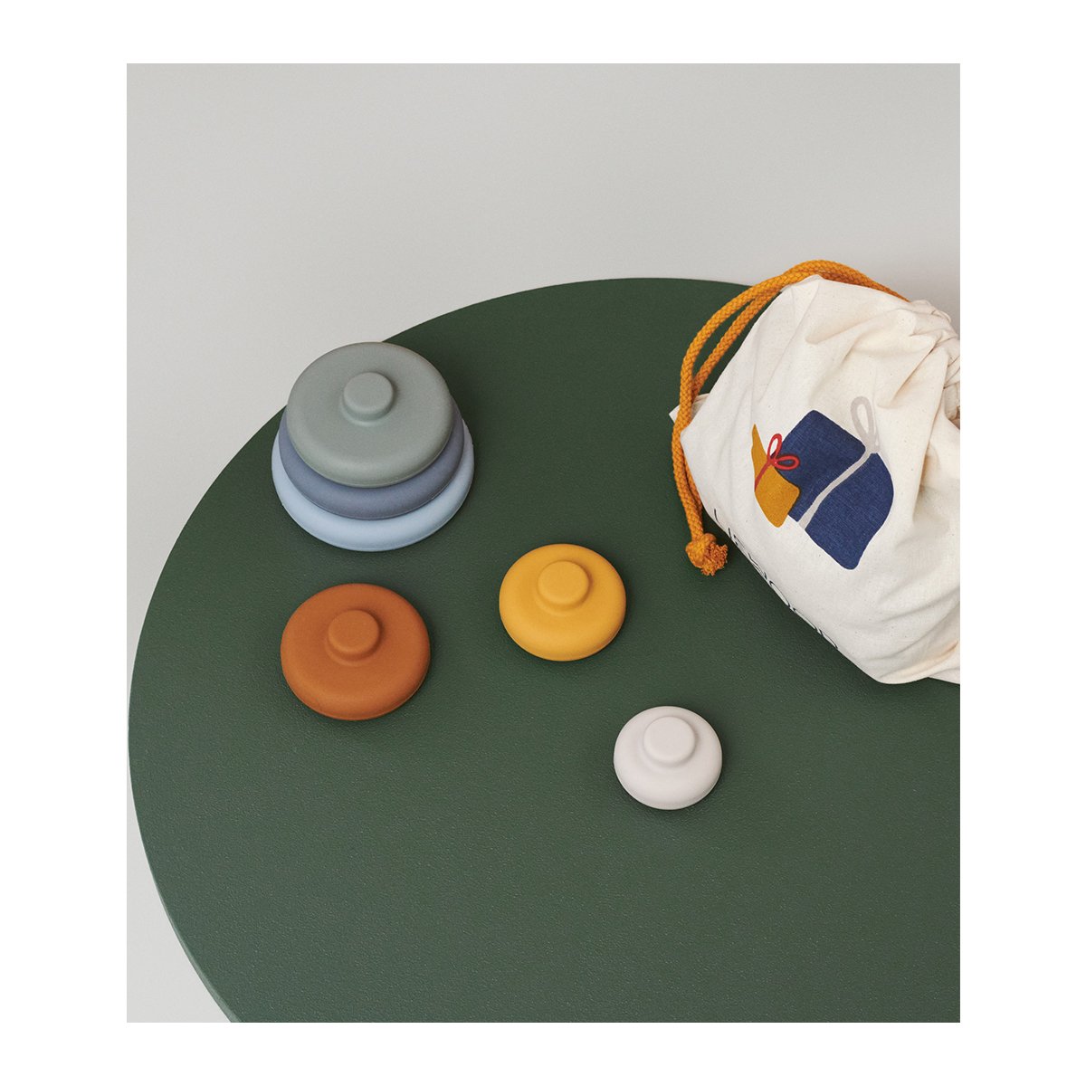 Torre apilable de silicona Dag Liewood