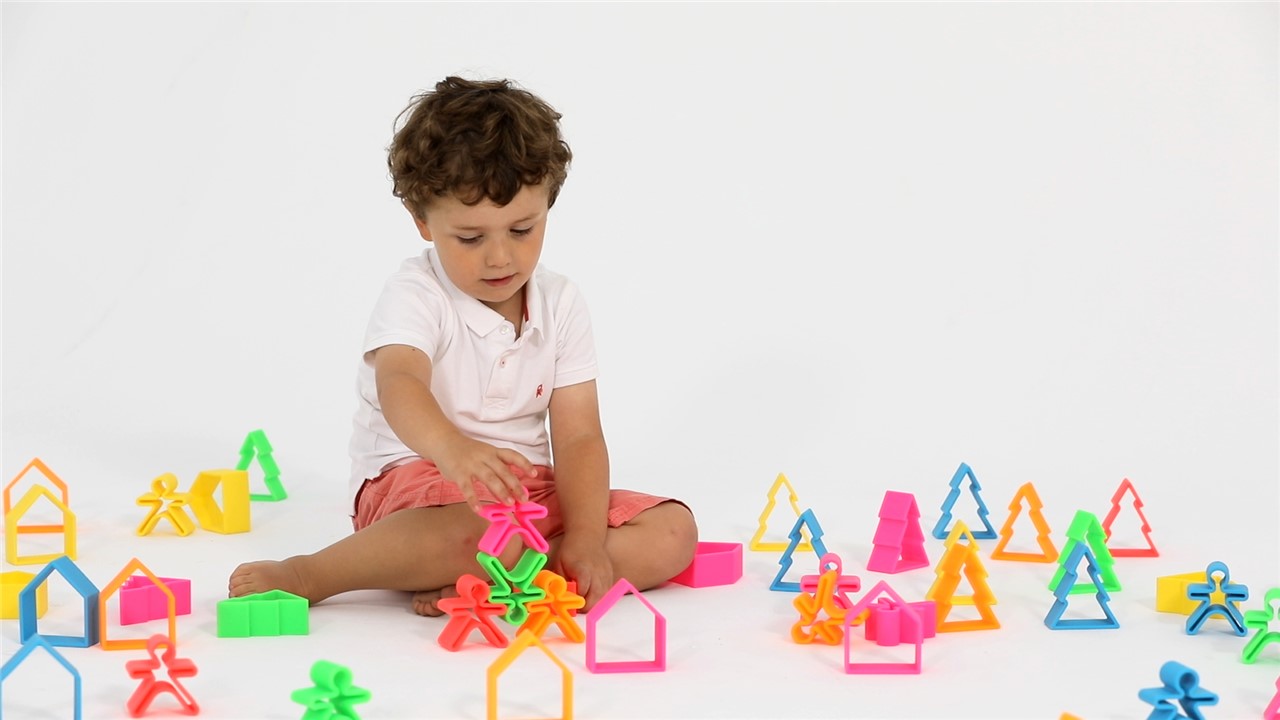 Kit Dena 6 Kids + 6 Houses + 6 Trees colores neón