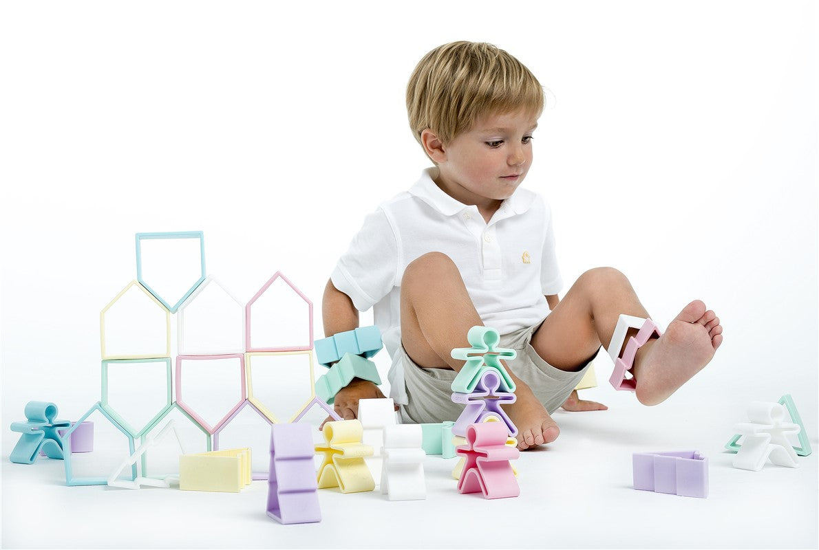 Kit Dena 6 Kids + 6 Houses + 6 Trees colores Pastel