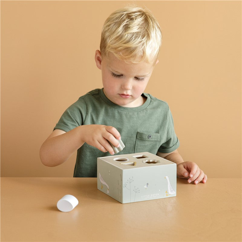 Encajable de madera formas geométricas Oca Oliva de Little Dutch