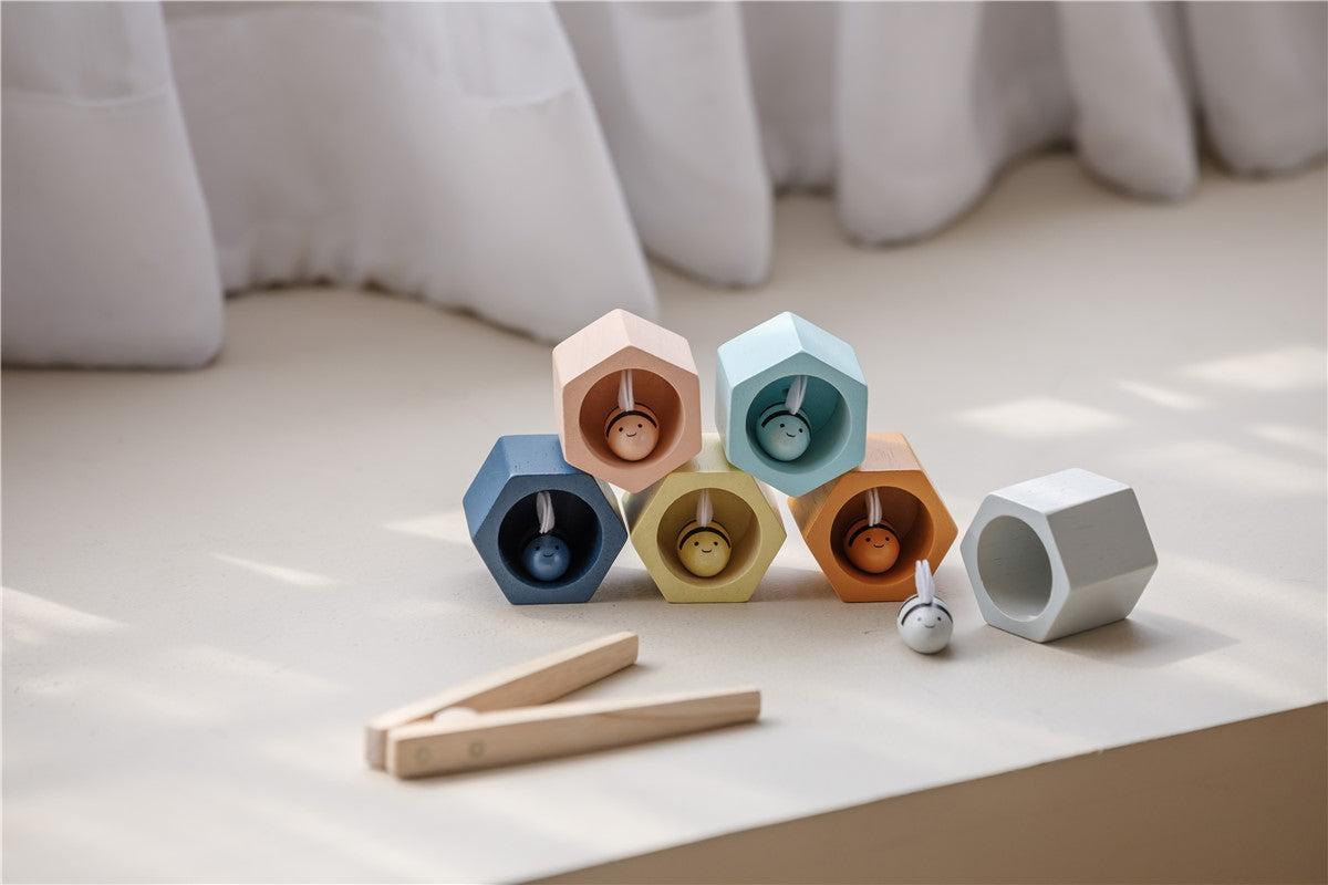 Abejas en la colmena de madera Orchard - Plantoys