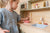 Cocinita menta de madera con accesorios de Little Dutch