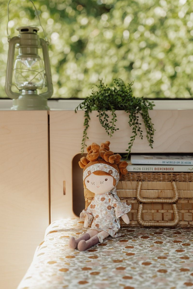 Ava Muñeca blandita Mediana Little Dutch